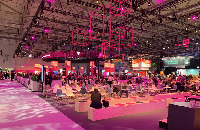 Deutsche Telekom AG Digital X 2019