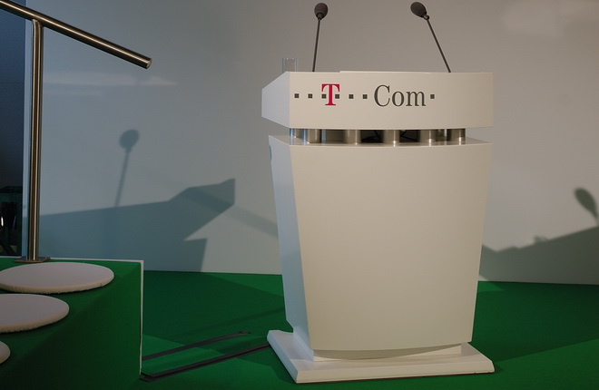 Rednerpult weiß Nr.1